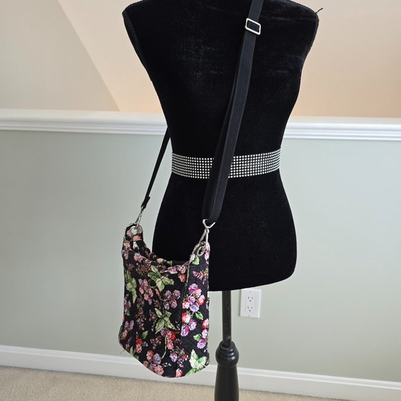 Vera Bradley Carson Crossbody Bag w/ Cell Phone Pocket Winter Berry Black - Picture 2 of 9